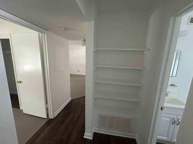 Foto del edificio - Cedar Trace Apartments