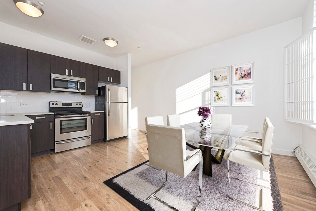 Primary Photo - 235 W 116th St