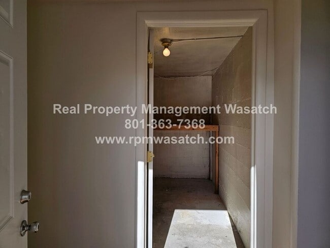 Building Photo - 7725 S 1530 W