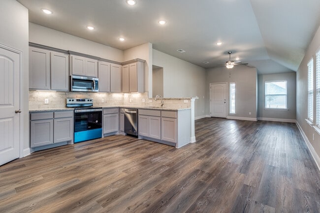 Photo - 2810 Clover Dr (Sherman, TX) House