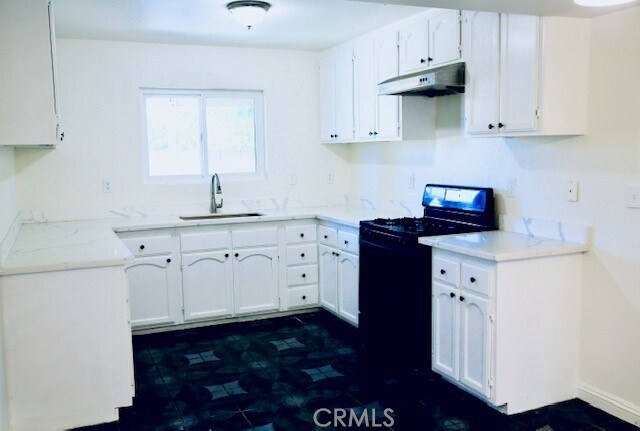 Building Photo - 770 E Nocta St