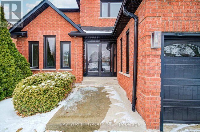 Photo du bâtiment - 1271 Greenwood Crescent