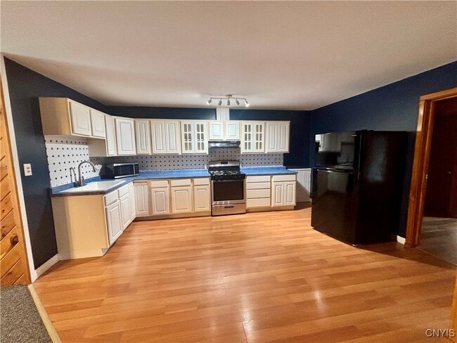 Building Photo - 9076 NY-289