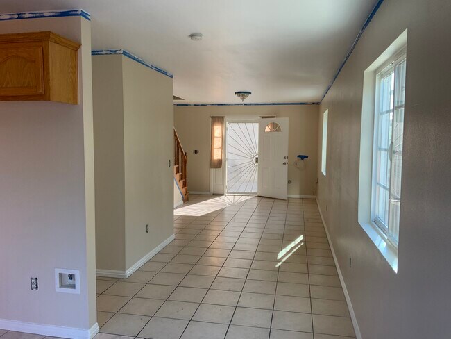 Building Photo - 7113 Newell St