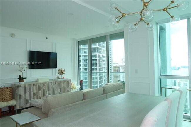Foto del edificio - 500 Brickell Ave