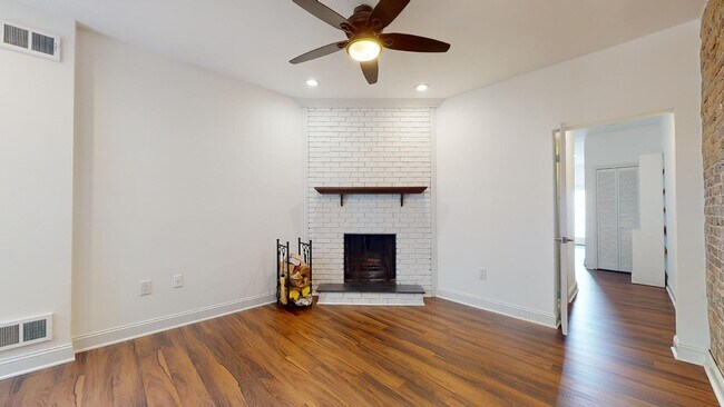 Building Photo - 1237 K St SE