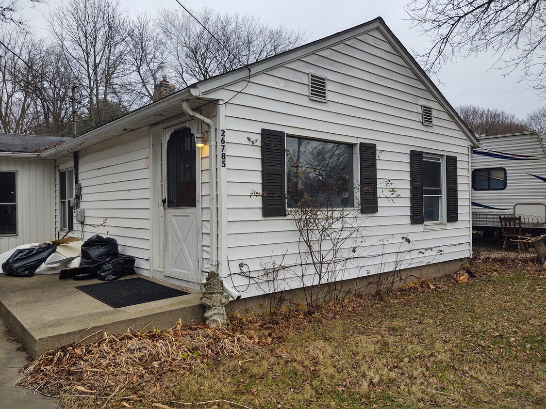 Primary Photo - 26785 Edison Rd