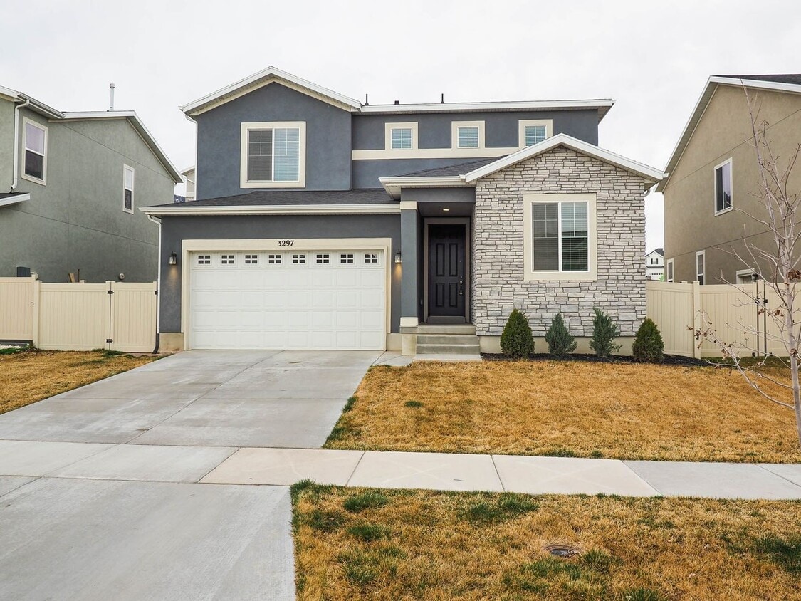 Primary Photo - Cute single family home in Saratoga Springs