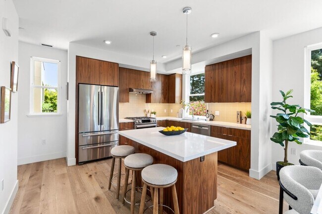 Foto del edificio - 1101 W El Camino Real