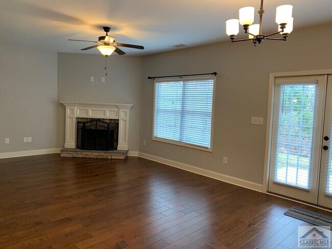 Building Photo - 1142 Blackstone Court