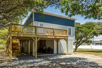 Building Photo - 223 Hoffman Beach Rd