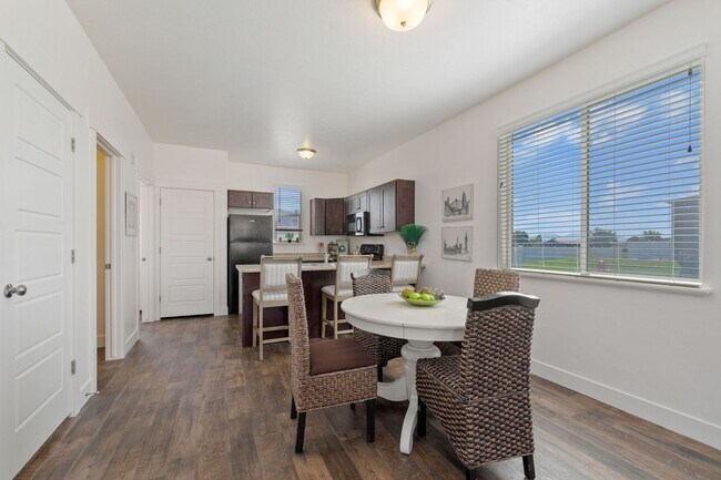 Foto del edificio - Upscale 2 Bedroom Tremonton Apartment Home