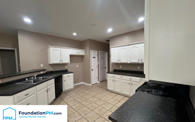 Building Photo - 9366 Afton Grove Rd