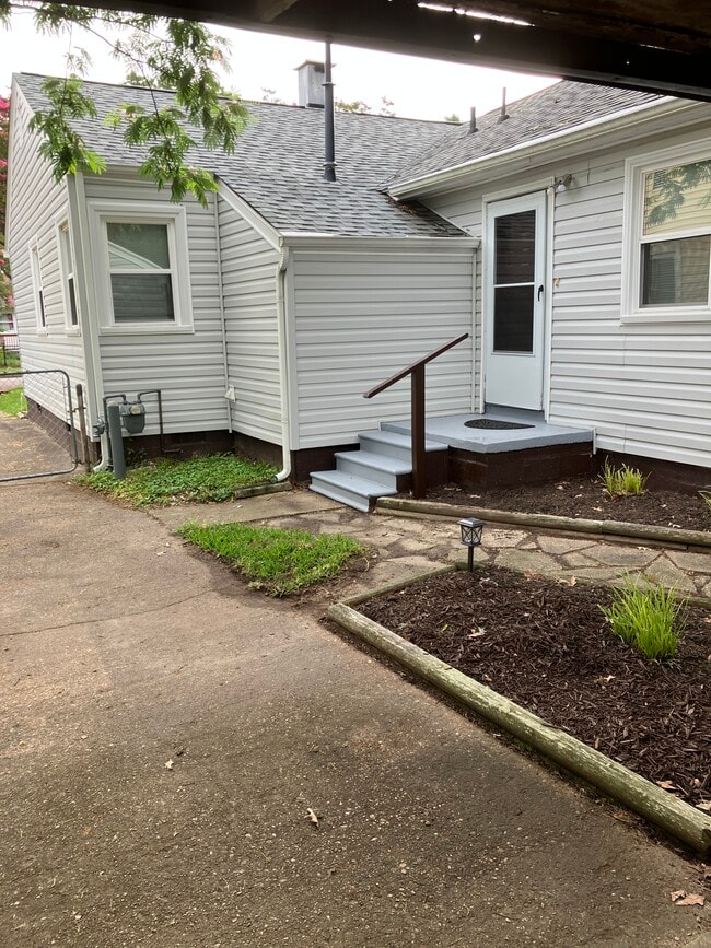 Building Photo - 1359 Virgilina Ave