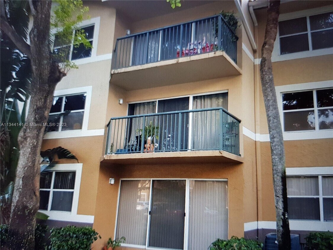 8801 Wiles Rd Unit 205, Coral Springs, FL 33067 Condo for Rent in
