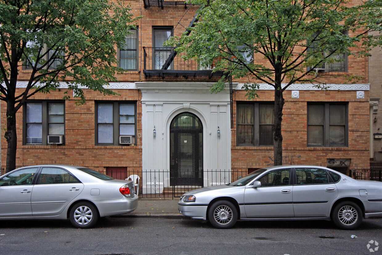 Foto del edificio - 1531 E 15th St