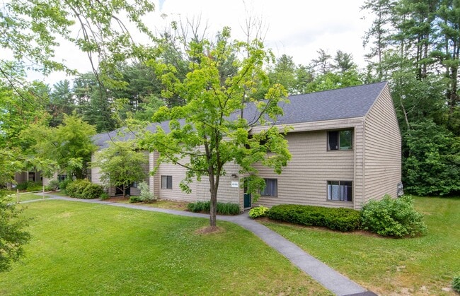 Building Photo - 61 Hawthorne Cir