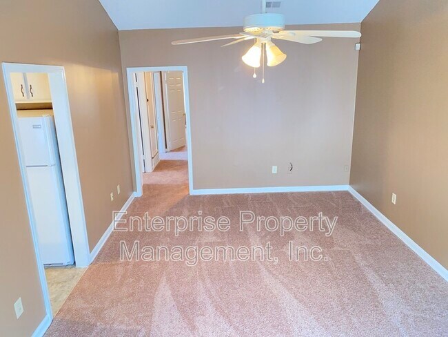 Foto del edificio - 6519 Birkenhead Rd