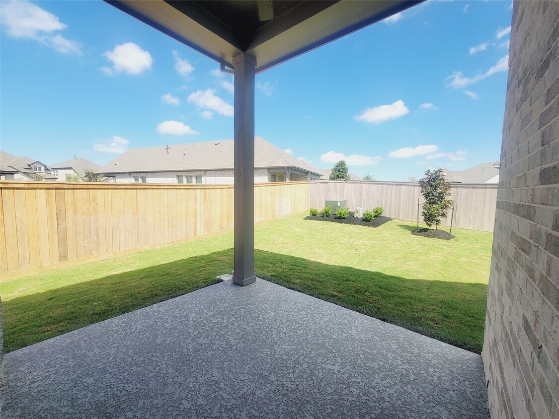 Building Photo - 22006 Tawny Butterfly Dr