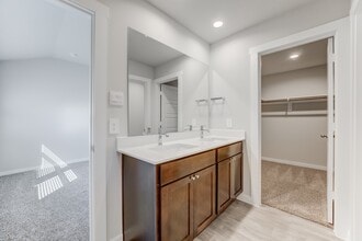 Building Photo - 2824 Wingmore Ln