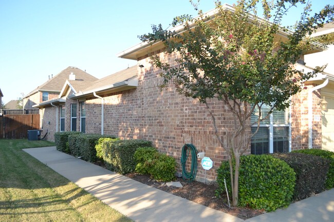 Foto del edificio - Townhouse For Lease in Frisco