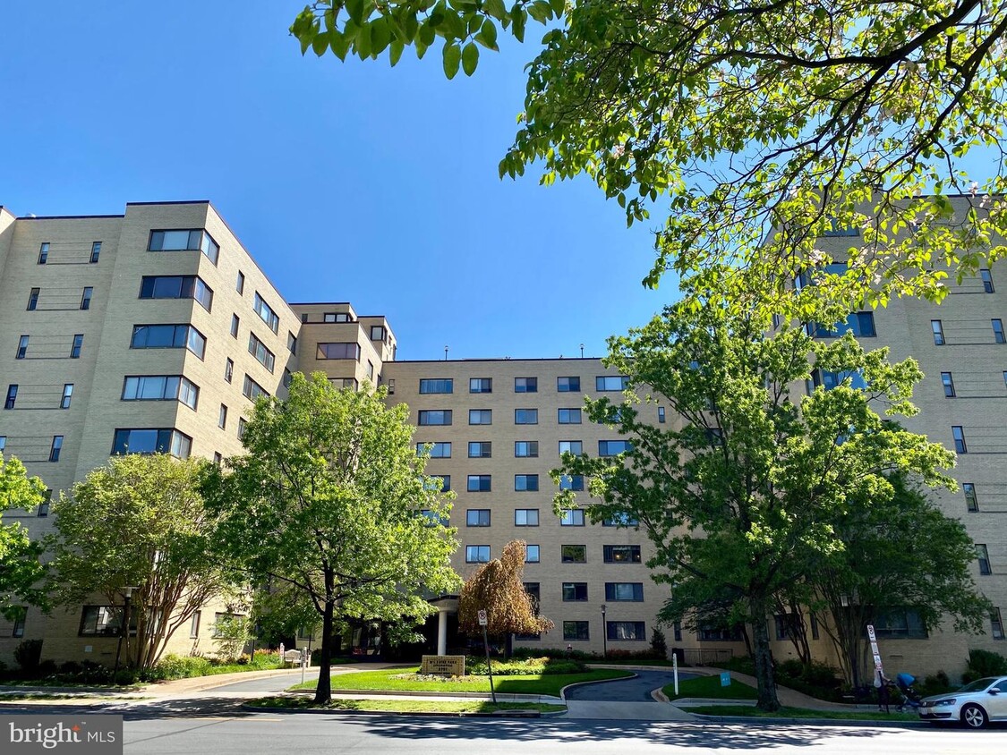 Primary Photo - 3701 Connecticut Ave NW
