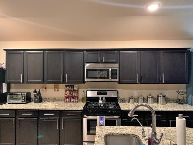 Foto del edificio - 9411 Paloma Creek Dr