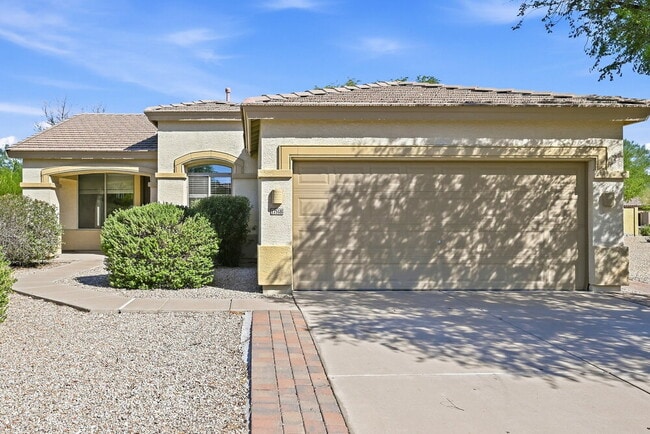 Building Photo - 17518 W Hope Dr