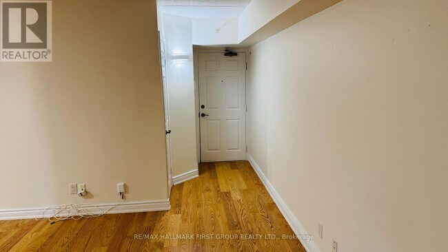 Building Photo - 1460 Bishops Gate