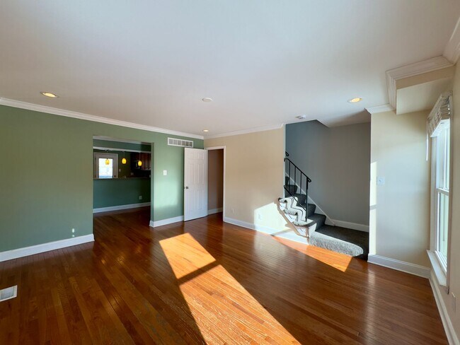 Foto del edificio - Charming 3Bed/1.5Bath Townhouse in Carney