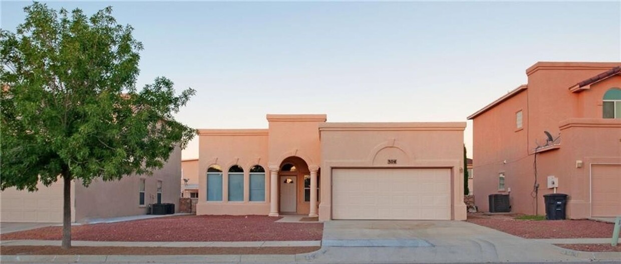 Foto principal - Lovely 4 bedroom inEast Side El Paso!!