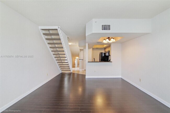 Foto del edificio - 745 SW 148th Ave