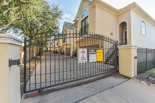 Foto del edificio - Offered by Precision Realty & Management, LLC!!