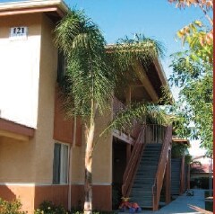 Primary Photo - 121 E Bunny Ave