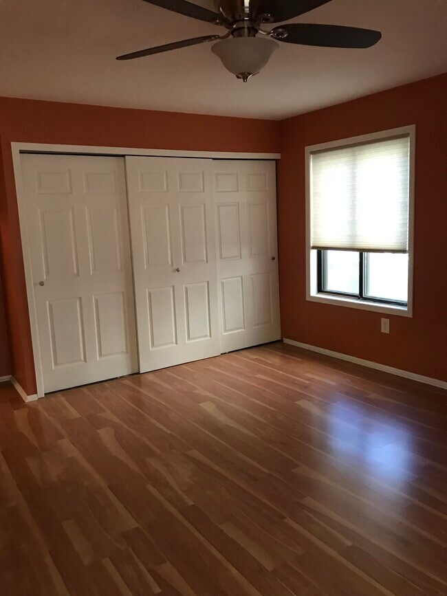 111 Amberly Dr Unit B, Manalapan, NJ 07726 Condo for Rent in