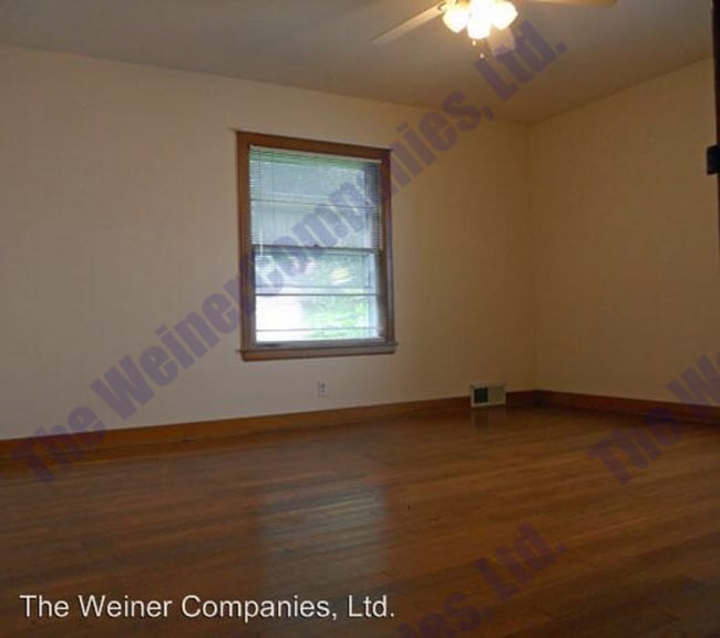 Foto del edificio - Now leasing for June!