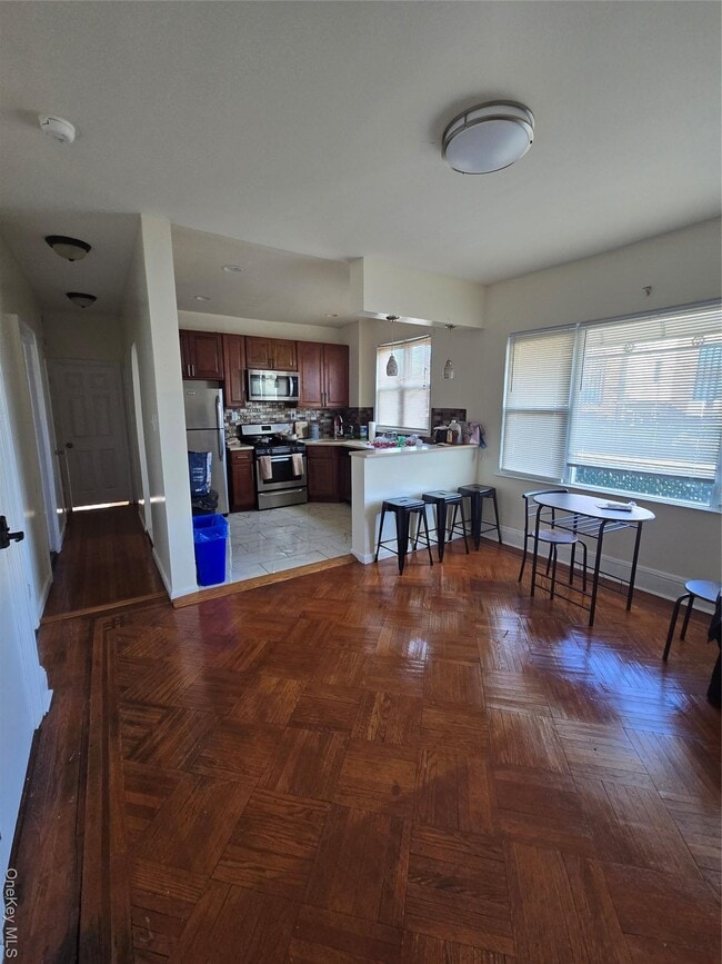 Foto del edificio - 1170 E 95th St