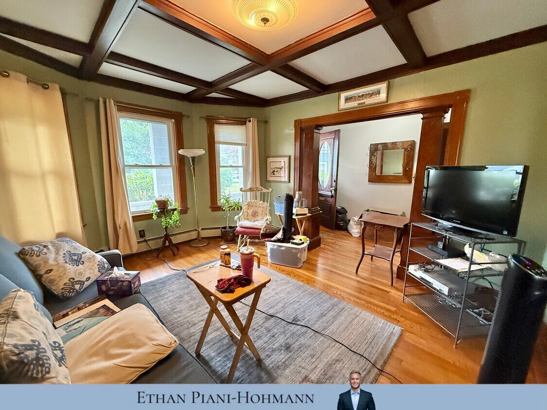 Foto principal - 28 Faneuil Rd