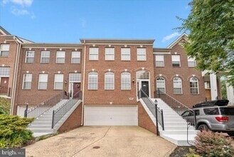 Building Photo - 43134 Shadow Terrace