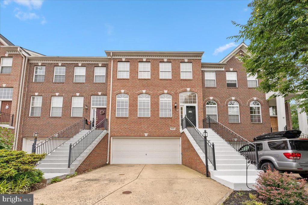 Primary Photo - 43134 Shadow Terrace