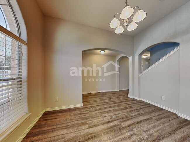 Foto del edificio - 21711 Falcongate Ct