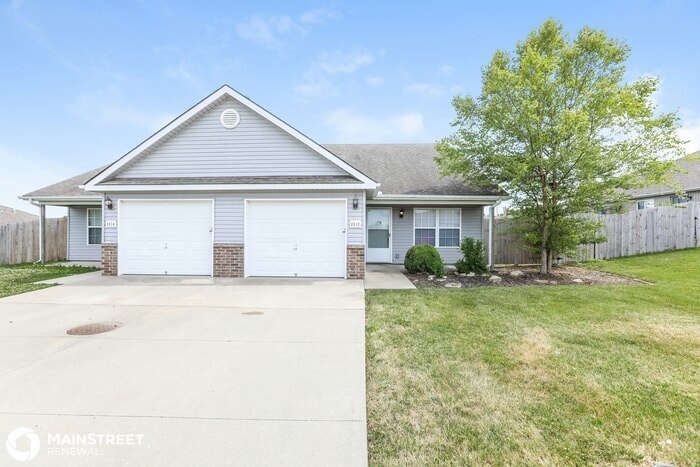 Foto principal - 1512 Eagle Dr, Pleasant Hill, MO 64080