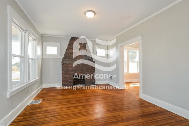 Building Photo - 5212 Heege Rd