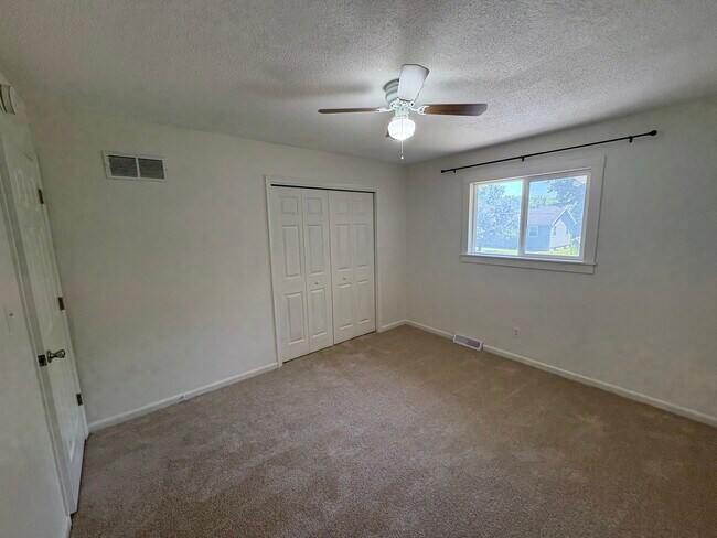 Dormitorio número 2 - 436 Jamison St