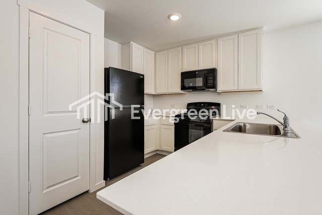 Building Photo - 3713 Los Cabos Dr