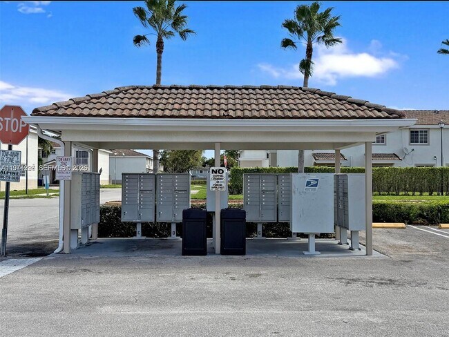 Foto del edificio - 14170 SW 260th St