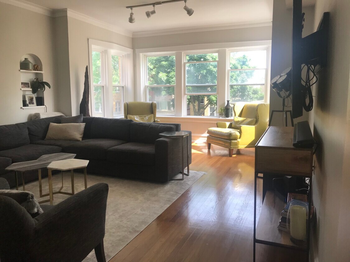 Living Room - 4833 Wright Terrace