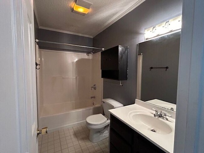 Foto del edificio - Nice 2 bedroom 2 bath home
