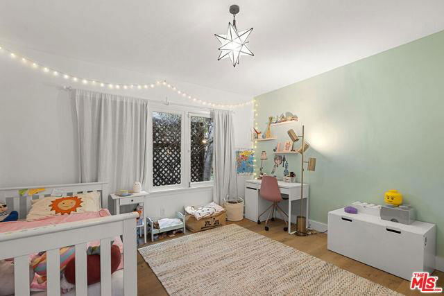 Building Photo - 428 N Edinburgh Ave