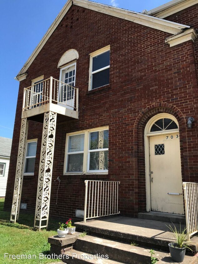 Primary Photo - 703 S Kentucky Ave